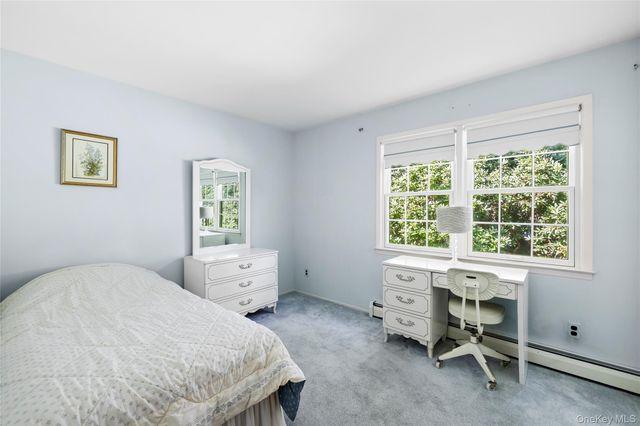 315 Laurel Lane, Laurel Hollow, NY 11791
