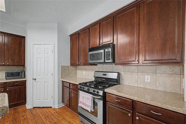 315 West Drive, Kemah, TX 77565
