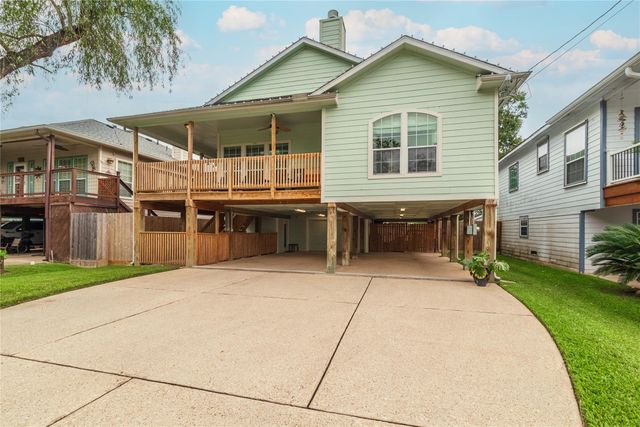 315 West Drive, Kemah, TX 77565