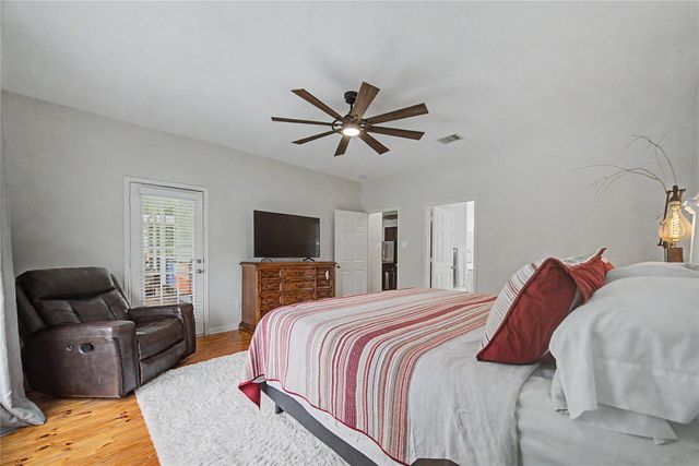315 West Drive, Kemah, TX 77565