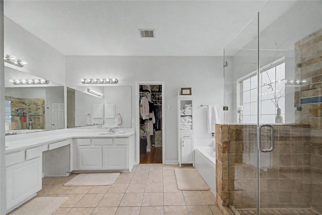 315 West Drive, Kemah, TX 77565