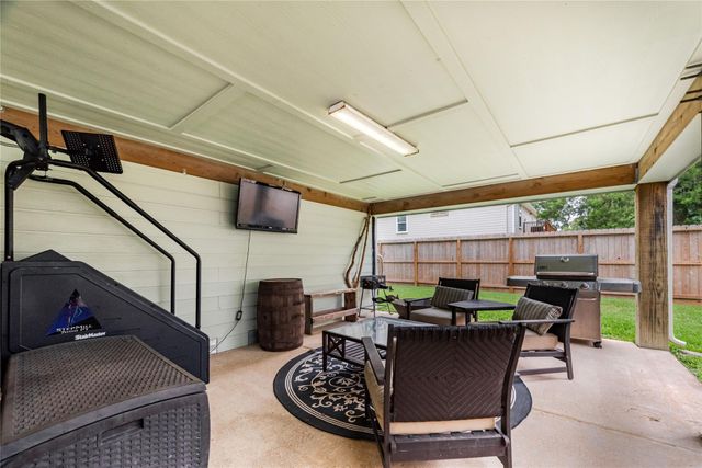 315 West Drive, Kemah, TX 77565