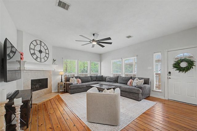 315 West Drive, Kemah, TX 77565
