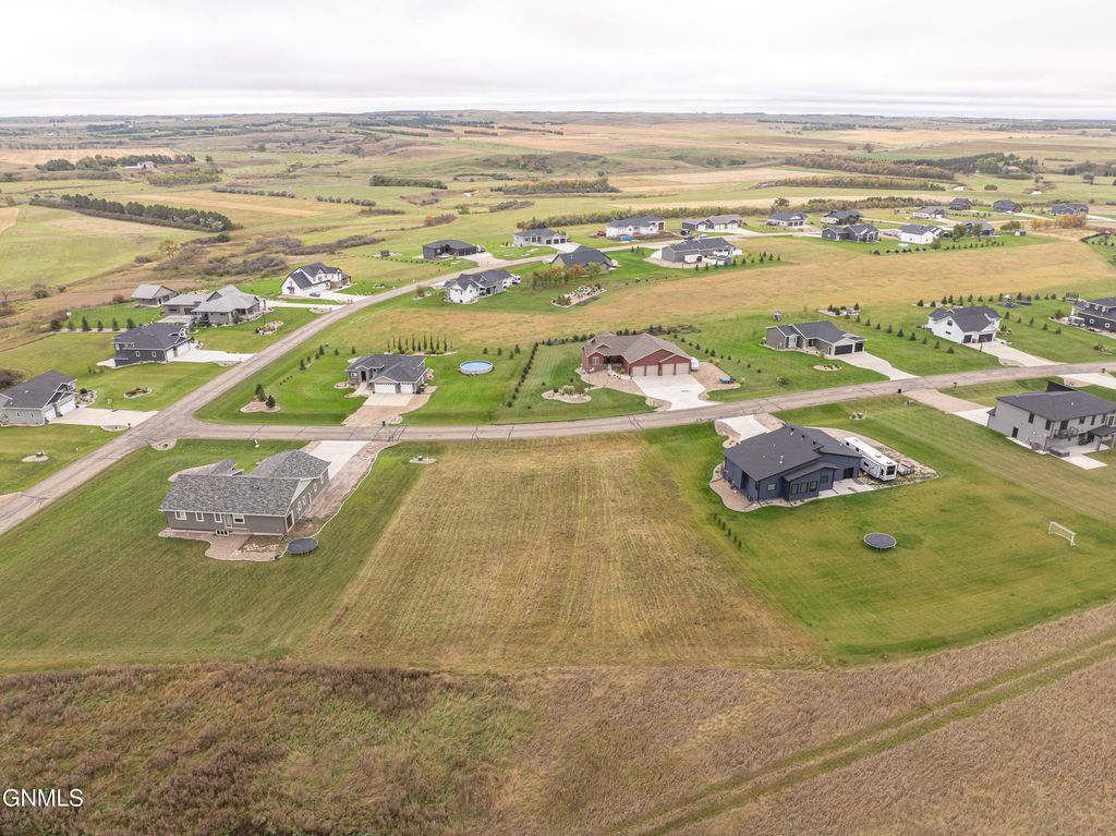 14776 Paniolo Way, Bismarck, ND 58503 photo 16