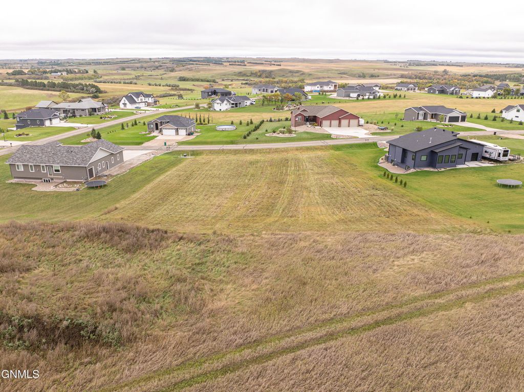 14776 Paniolo Way, Bismarck, ND 58503 photo 21