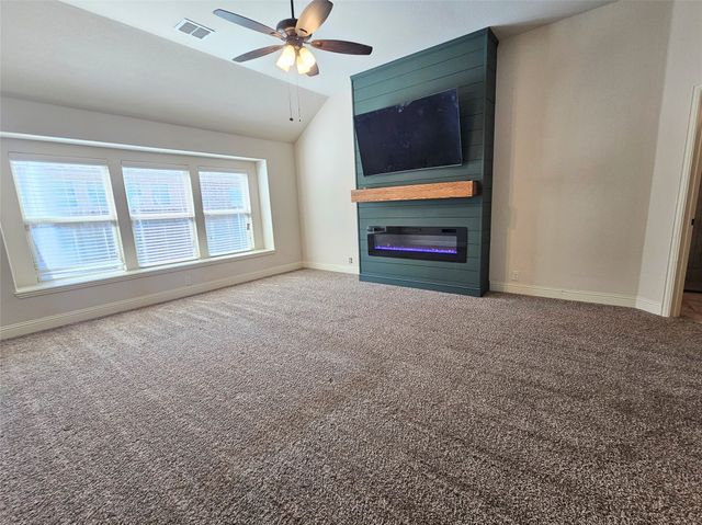 210 Spruce Valley Drive, Justin, TX 76247