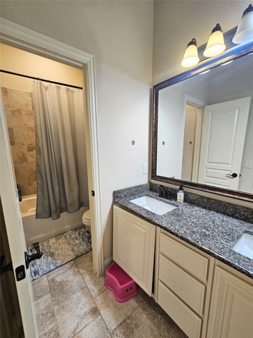 210 Spruce Valley Drive, Justin, TX 76247
