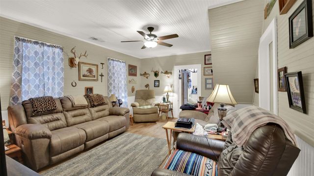 2239 County Road 434 LOOP, Rockdale, TX 76567