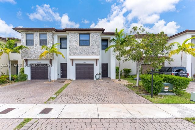 24900 SW 107th Ct, Homestead, FL 33032