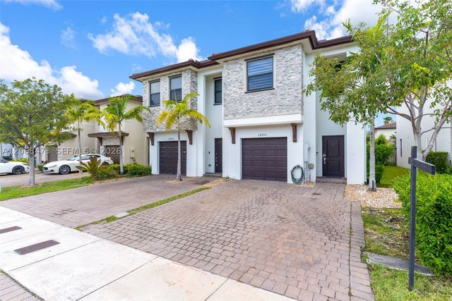24900 SW 107th Ct, Homestead, FL 33032