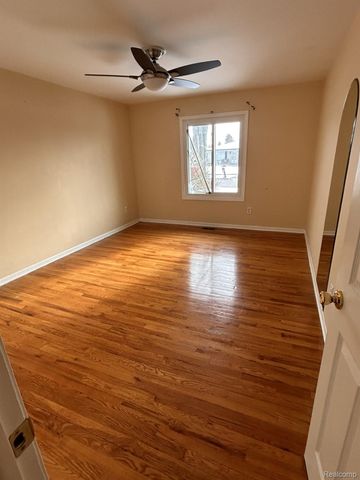 2219 Belmont Drive, Sterling Heights, MI 48310