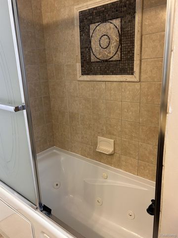 2219 Belmont Drive, Sterling Heights, MI 48310