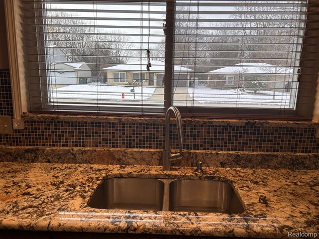 2219 Belmont Drive, Sterling Heights, MI 48310