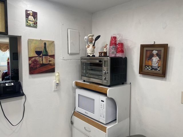 9821 Sunrise Lakes Boulevard 210, Sunrise, FL 33322