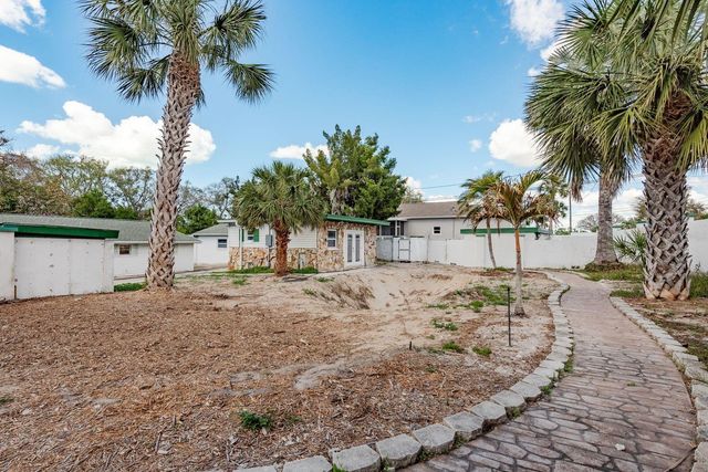 1115 PENNSYLVANIA AVENUE, Palm Harbor, FL 34683