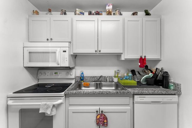 2100 W Beach Drive APT A101, Panama City, FL 32401