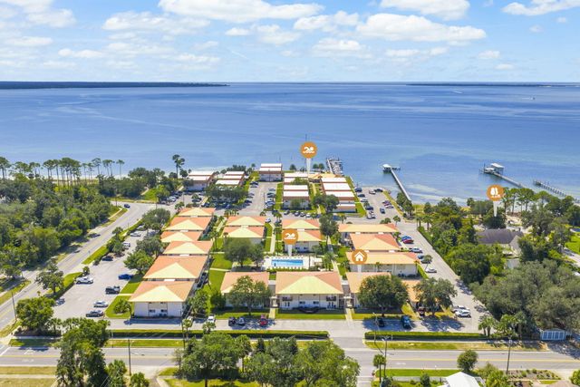 2100 W Beach Drive APT A101, Panama City, FL 32401