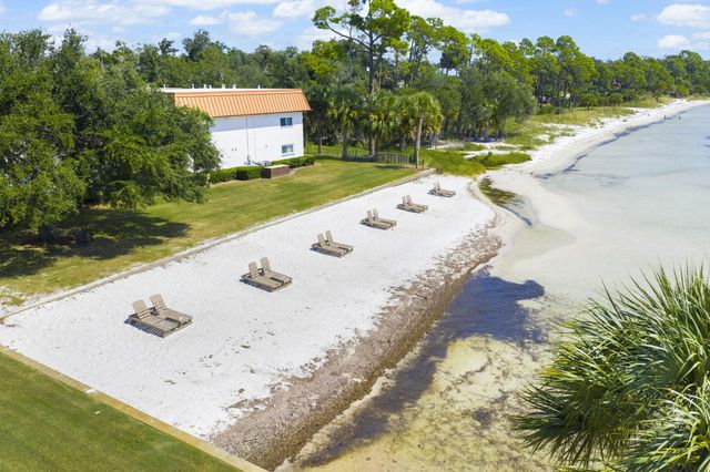 2100 W Beach Drive APT A101, Panama City, FL 32401