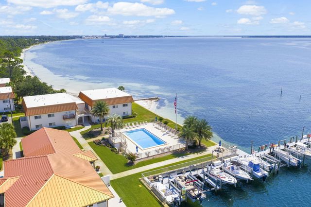 2100 W Beach Drive APT A101, Panama City, FL 32401