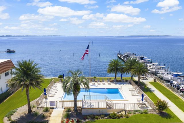 2100 W Beach Drive APT A101, Panama City, FL 32401