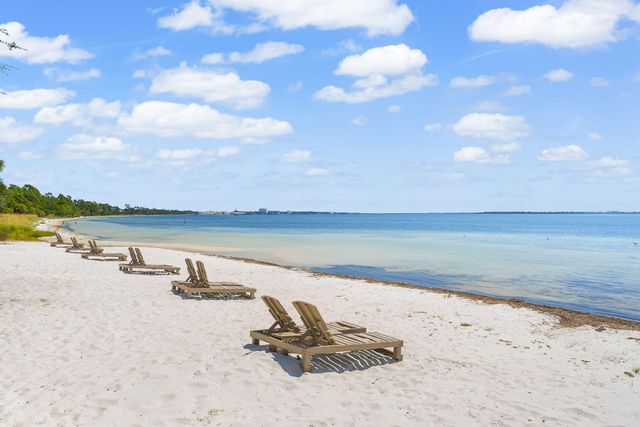 2100 W Beach Drive APT A101, Panama City, FL 32401