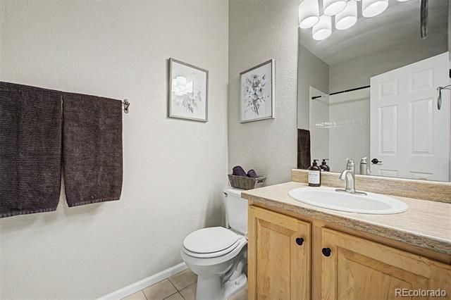 176 Whitehaven Circle, Highlands Ranch, CO 80129