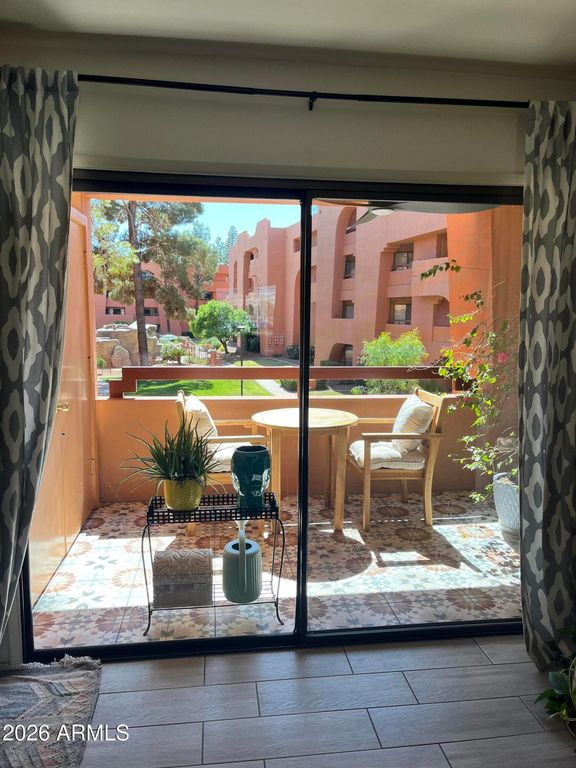 12222 N PARADISE VILLAGE Parkway S 235, Phoenix, AZ 85032