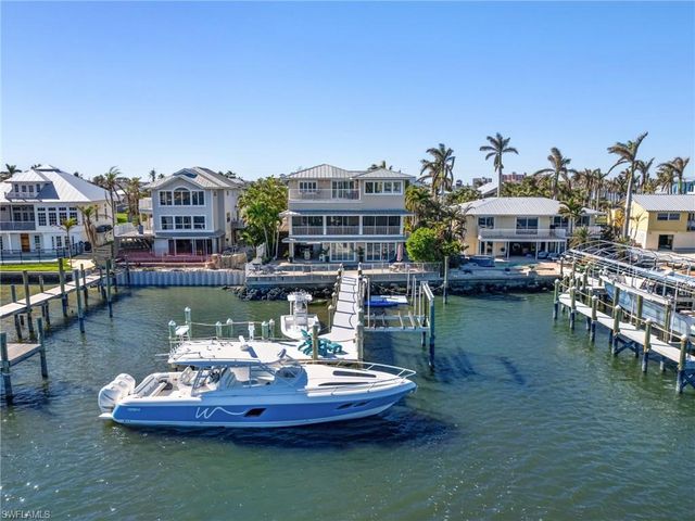 921 Prescott ST, Fort Myers Beach, FL 33931