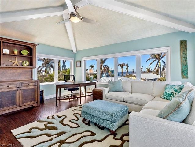921 Prescott ST, Fort Myers Beach, FL 33931