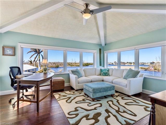921 Prescott ST, Fort Myers Beach, FL 33931
