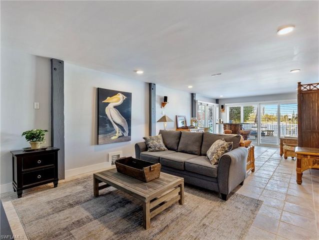 921 Prescott ST, Fort Myers Beach, FL 33931