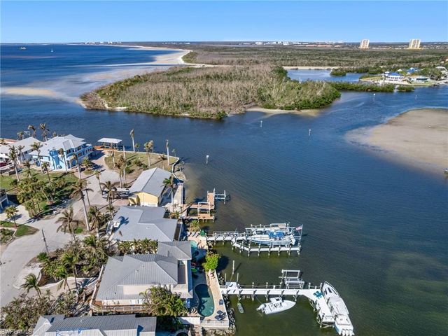 921 Prescott ST, Fort Myers Beach, FL 33931