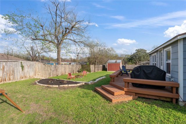 1004 East 27th Street, Bryan, TX 77803