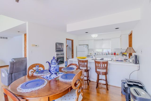 83 Brookview Lane, Valparaiso, IN 46385