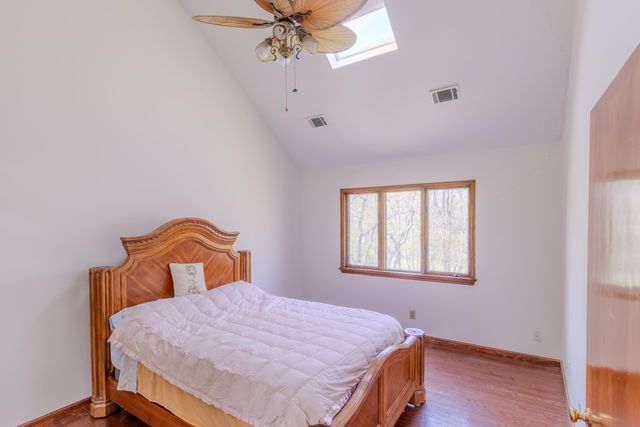 83 Brookview Lane, Valparaiso, IN 46385