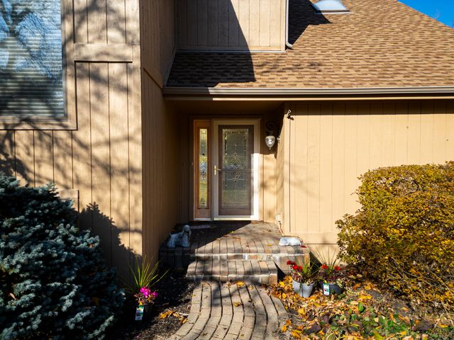 83 Brookview Lane, Valparaiso, IN 46385