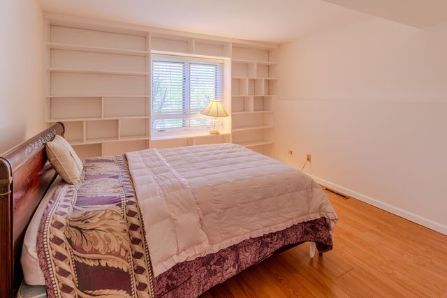 83 Brookview Lane, Valparaiso, IN 46385
