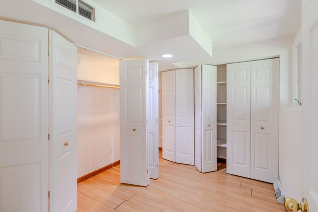 83 Brookview Lane, Valparaiso, IN 46385