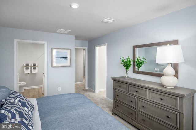 1103 BRECKENRIDGE DR, Hagerstown, MD 21740