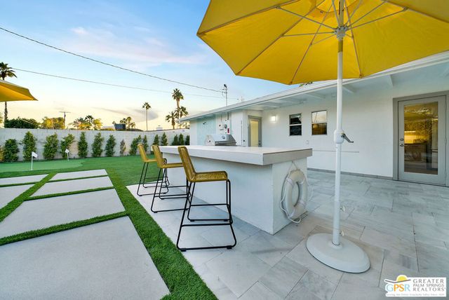 1890 E Amado Road, Palm Springs, CA 92262