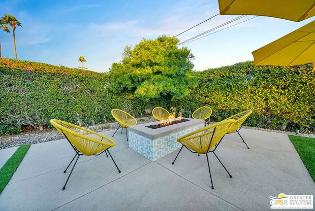 1890 E Amado Road, Palm Springs, CA 92262