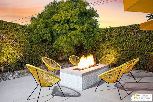 1890 E Amado Road, Palm Springs, CA 92262