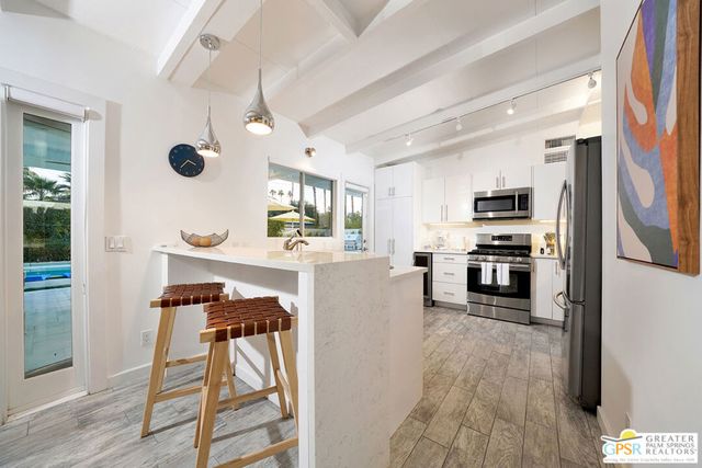 1890 E Amado Road, Palm Springs, CA 92262