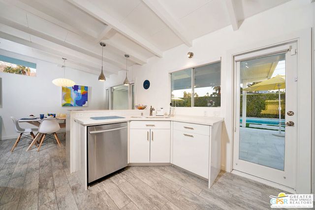 1890 E Amado Road, Palm Springs, CA 92262