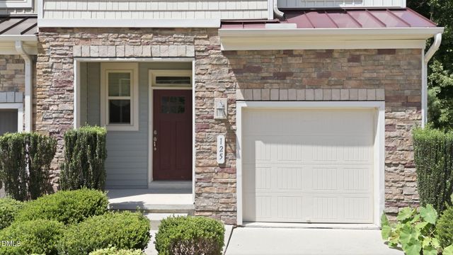 125 Hill Shore Lane, Clayton, NC 27527