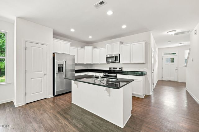 125 Hill Shore Lane, Clayton, NC 27527