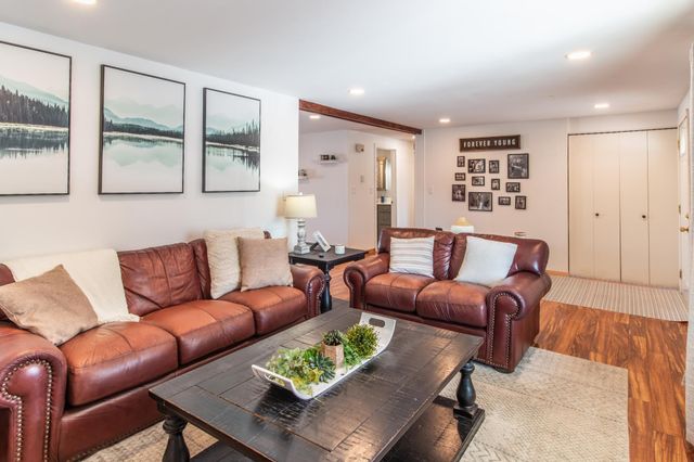 196 Hillcrest Avenue, Spicer, MN 56288