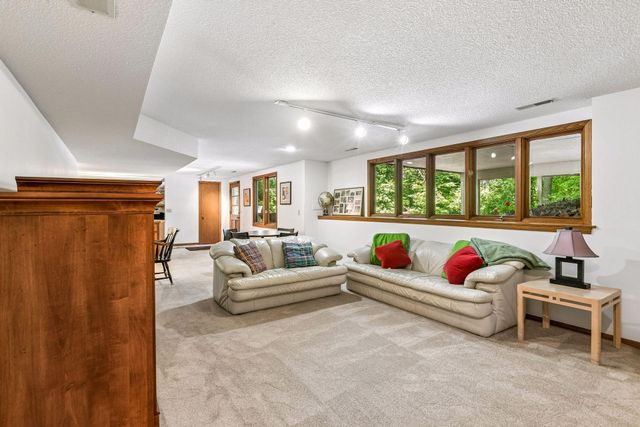 14805 Minnehaha Place, Wayzata, MN 55391