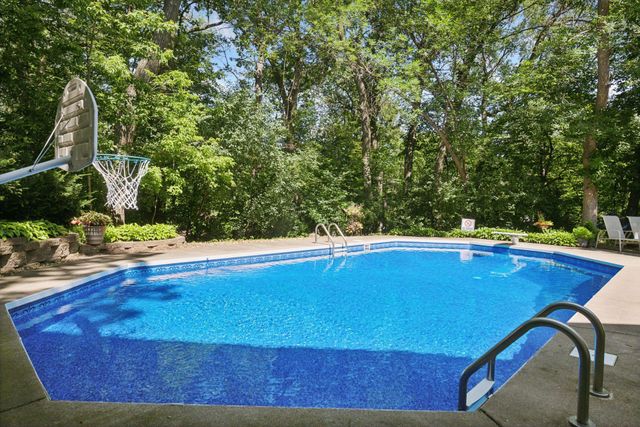 14805 Minnehaha Place, Wayzata, MN 55391