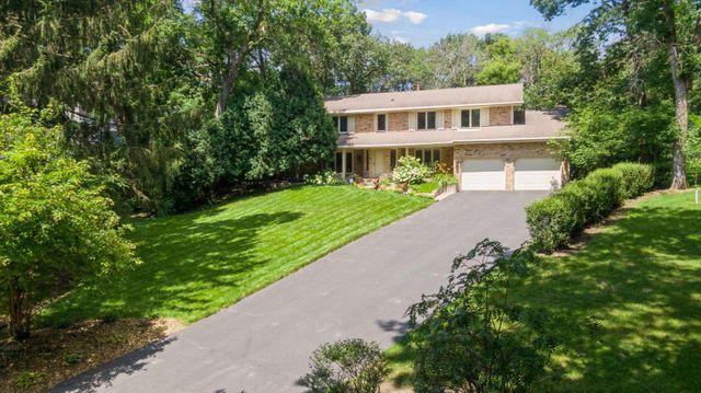 14805 Minnehaha Place, Wayzata, MN 55391